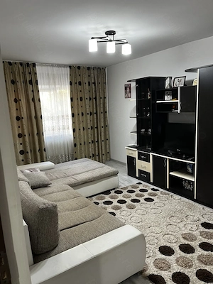 Apartament 2 camere decomandat, mobilat si utilat, loc de parcare, Trivale - Sc. Gen. nr. 13 - imagine 2