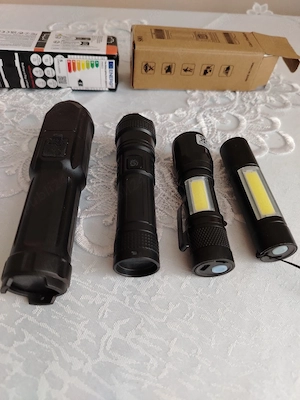 Mini lanterna cu acumulator 