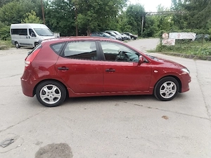 Hyundai i30 benzina  - imagine 2