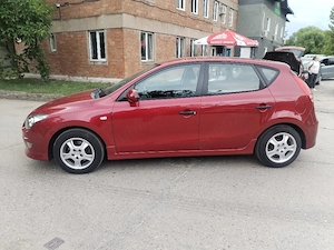 Hyundai i30 benzina  - imagine 3