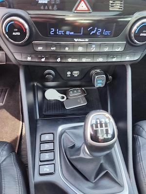 Vind Hyunday Tucson 4x4 2.0d, 185 cp - imagine 9