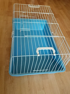 Used dog cages 
