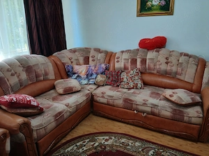 Vand Colțar  în stare foarte bună