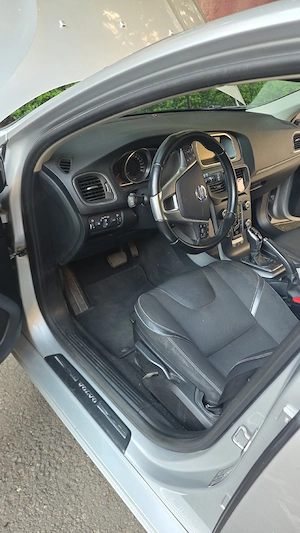 Volvo v40 sport - imagine 3