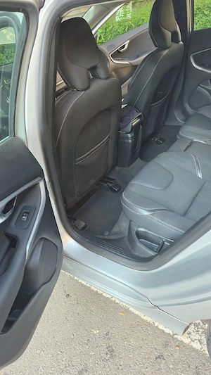 Volvo v40 sport - imagine 7