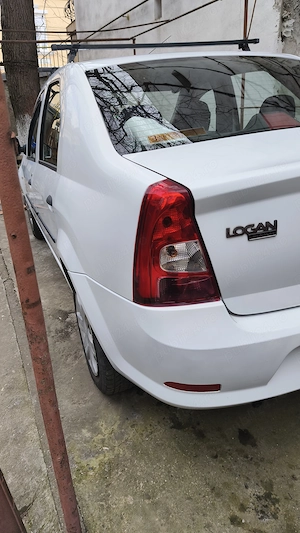 Vând Dacia Logan face lift 1.4. benzina ,an 2009. - imagine 5