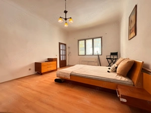 Apartament spațios la curte comună – zonă centrală, Oradea - imagine 2