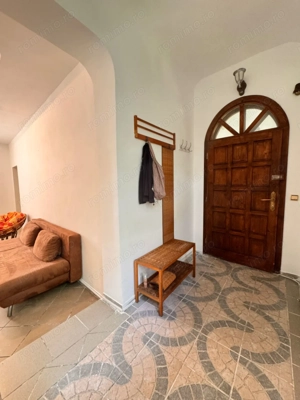 Apartament spațios la curte comună – zonă centrală, Oradea - imagine 6