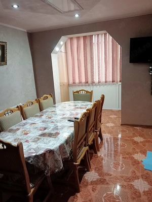 Închiriez apartament