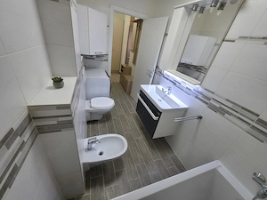 Proprietar, vand apartament cu 2 camere Sagului - imagine 2