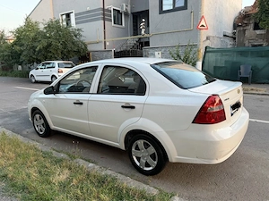 Chevrolet Aveo 1.2 Benzină   70.000 KM REALI   AC   CarVertical Verde   Fără Daune - imagine 3