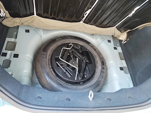 Ford Ka 2 benzina 2009 pret fix - imagine 6