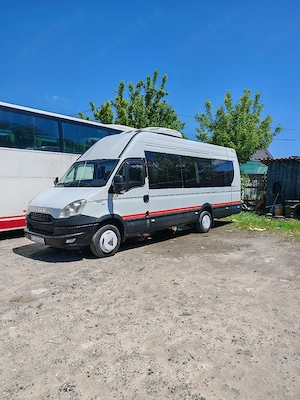 microbuz iveco Daily 