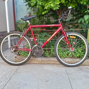 Vând ieftin bicicleta semicursiera utilizata