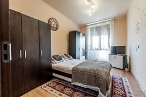 Apartament în centru cu acces auto și garaj propriu - imagine 4