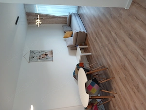 Ofer spre închiriere apartament cu doua camere în cartierul Coresi