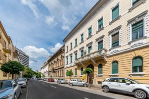 Apartament 98 mp pe bulevardul Decebal, fatada renovata Comision 0
