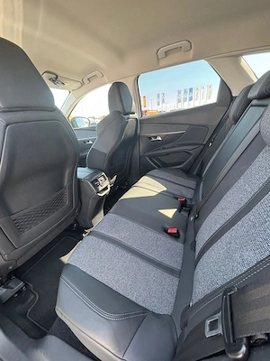 PEUGEOT 3008 Puretech EAT6 Allure, km 152000, Inmatriculat, an 2017 - imagine 8