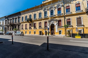 Spațiu comercial cu acces stradal, pe b-dul Decebal, ideal investiție