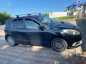 Vând Renault scenic 1,5 diesel  - imagine 7