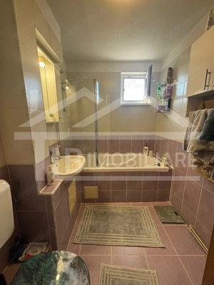 Apartament cu 3 camere, 70 mp, decomandat, Zona Diamant - imagine 11