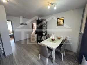 Apartament cu 3 camere, 70 mp, decomandat, Zona Diamant - imagine 10