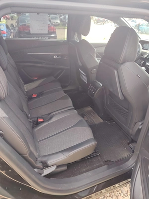 Peugeot 5008  GT - imagine 8