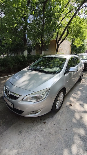 Opel Astra J 2012 Hatchback 1.7 CDTI 110CP - Proprietar, Revizie recentă, 3100  - imagine 3