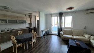 Apartament cu 2 camere 65 mp + 35 mp terasa si balconul + 2 locuri de parcare - imagine 3