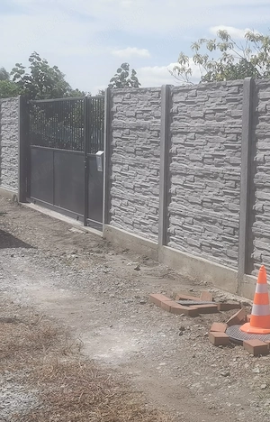 Vindem și Montam gard plăci și stâlpi beton diferite modele totul la gata! 