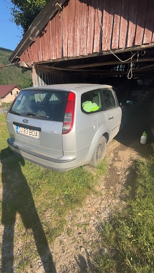 Vand Ford focus 1.8tdci , turbo stricat, pentru piese sau reparat - imagine 2