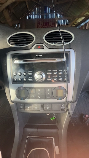 Vand Ford focus 1.8tdci , turbo stricat, pentru piese sau reparat - imagine 3