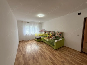 De vânzare apartament 2 camere decomandat – zona Liceului Sportiv