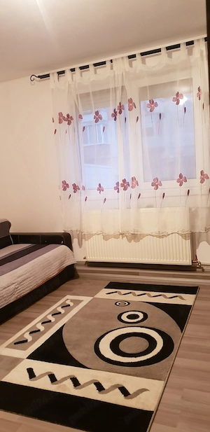 Proprietar ,închiriez garsoniera in Blascovici 