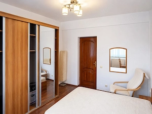 Ap 2 cam, renovat, loc parcare în curte, Sector 1, Zablovschi 58, persoana fizica 0% comision - imagine 2