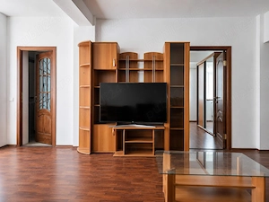 Ap 2 cam, renovat, loc parcare în curte, Sector 1, Zablovschi 58, persoana fizica 0% comision - imagine 4