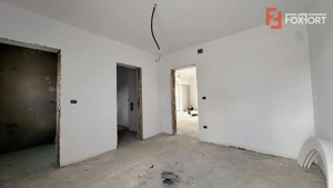 Casa de vanzare 5 camere si teren de 950 mp - Mosnita Noua - imagine 11