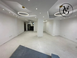 Spatiu comercial modern cu vad pietonal - Centru - KM 0 - imagine 4