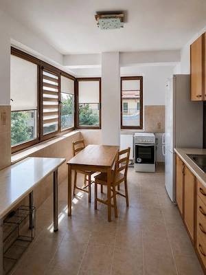 Ap 2 cam, renovat, loc parcare în curte, Sector 1, Zablovschi 58, persoana fizica 0% comision - imagine 8