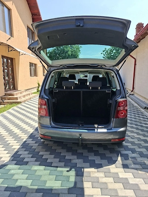 VW Touran 7 Locuri - imagine 7