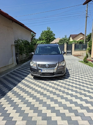 VW Touran 7 Locuri - imagine 8