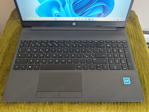 Laptop HP 250 G9 cu procesor Intel Celeron N4500 pana la 2.8GHz, 15.6'', 8GB DDR4 RAM, 256GB SSD