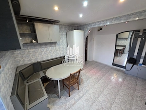 Inchiriez Ap.2 camere, cf.1 decomandat, zona Micro 2!