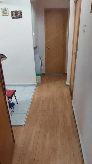 Apartament 4 camere decomandat Lipovei etaj 1 in apropiere de Restaurantul Burgund centrala proprie  - imagine 2