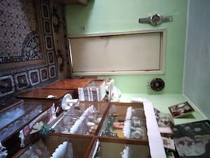 Vând apartament 3 camere zonă centrală din cărămidă cu centrală proprie situat la etajul 3  - imagine 5