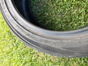 Vand set 4 anvelope Trazano 235/45 R19, rulate un sezon - imagine 4
