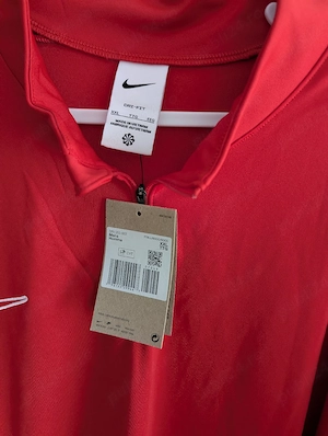 Bluza nouă mărimea XXL bărbați marca Nike 