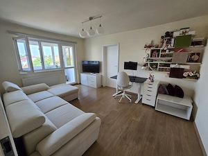 Apartament 2 Camere Centrală Proprie Zona Take Ionescu  - imagine 2