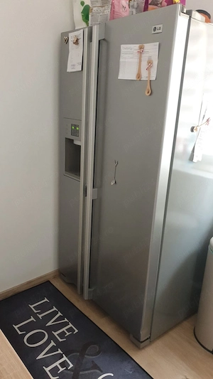 Vând combina frigorifica LG recent adusă. 