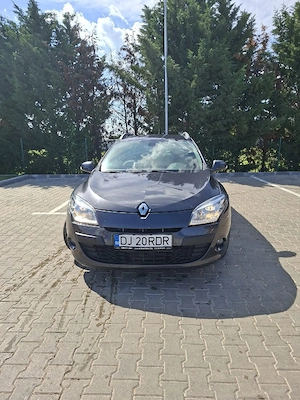 Renault Megane  - imagine 3